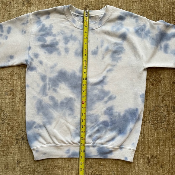 Tie Dyed White Sweatshirt, Size S.  Goldman Heavy Blend - Picture 4 of 8